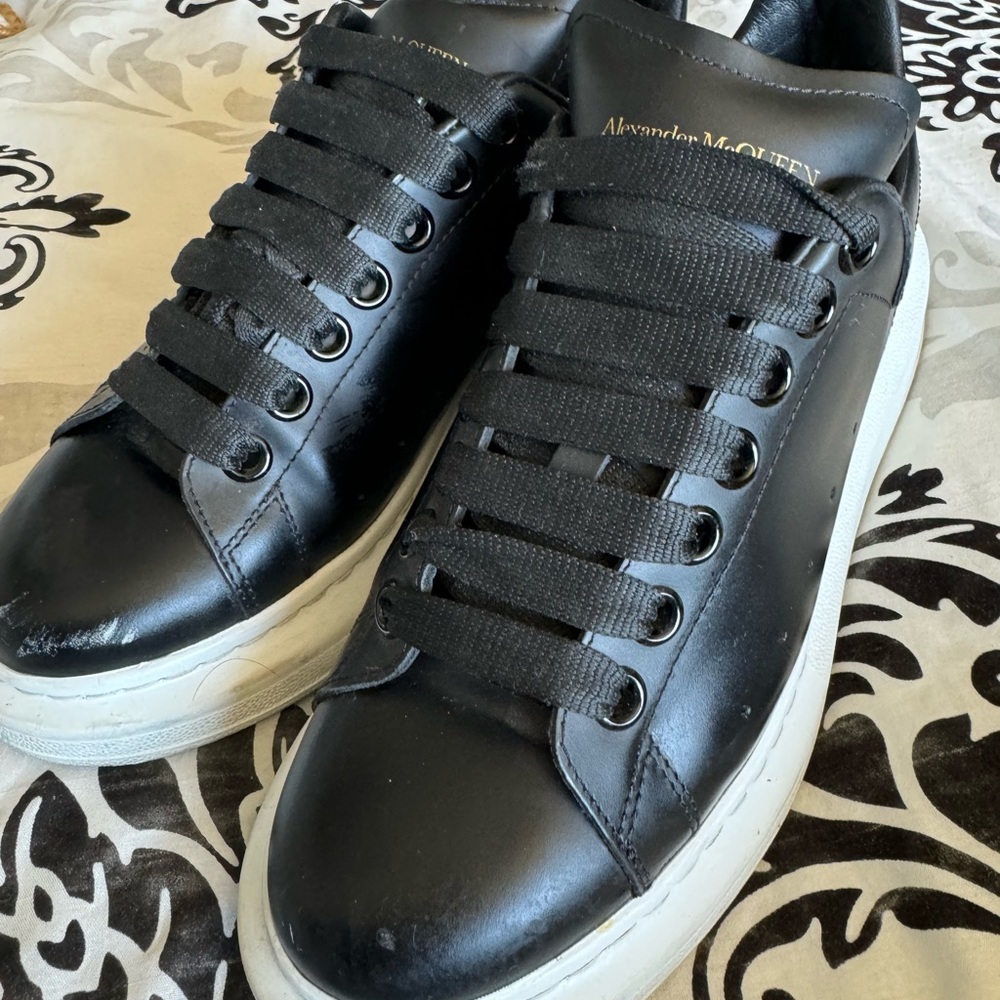 Alexander McQueen Black Sneakers size 39.5